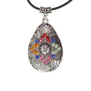 Handmade Tibetan Silver Engraved Leaf Necklace (China)