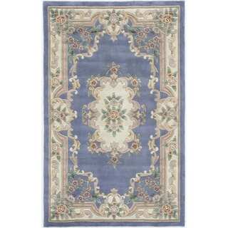 Hand-tufted Floral Blue Accent Rug (2' x 4')