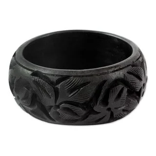 Handcrafted Mango Wood 'Fragrant Flowers' Bracelet (India)