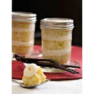 My Momma's Kitchen French Vanilla Cake in a Jar with Vanilla Bean Buttercream (Set of 4)