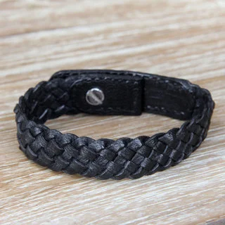 Handcrafted Leather 'Black Chain' Bracelet (Indonesia)