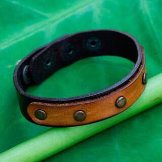 Handcrafted Leather 'Exotic Rustic' Bracelet (Thailand)