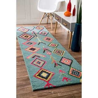 nuLOOM Contemporary Handmade Wool/ Viscose Moroccan Triangle Turquoise Runner Rug (2'6 x 8')