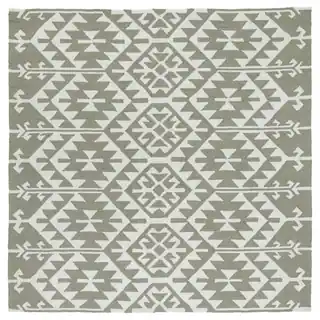 Seaside Taupe Global Indoor/Outdoor Rug (7'9 x 7'9 Square)