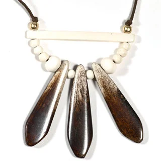 Boomika Points Sustainable Bone Necklace (India)