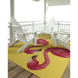 Indoor/ Outdoor Beachcomber Flamingo Yellow Rug (5' x 7'6)