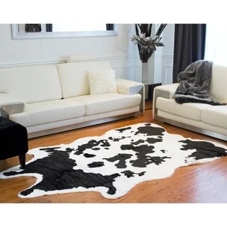 Sugarland Luxe Black/White Faux-cowhide 5.25' x 7.5' Rug/Throw