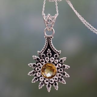 Handcrafted Sterling Silver 'Star of Jaipur' Citrine Necklace (India)