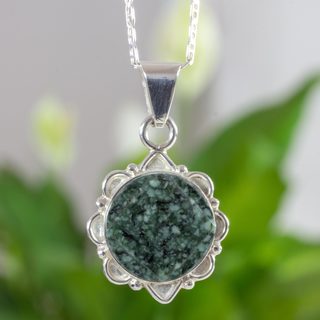 Handcrafted Sterling Silver 'North and South' Jade Necklace (Guatemala)