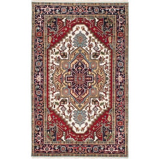 eCarpetGallery Serapi Heritage Ivory/ Red Wool Hand-Knotted Rug (4'11 x 8')