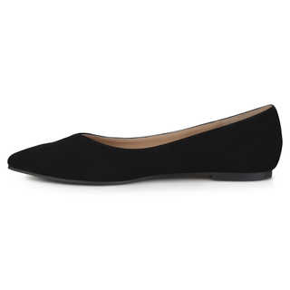 Journee Collection Women's 'Hildy' Classic Pointed Toe Flats