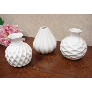 D'Lusso Designs Nadia Collection White Ceramic Small Vase (Pack of 3)