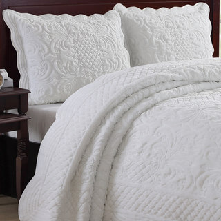 Estate Luxury Faux Fur Carved Scalloped Edged Quilt Set