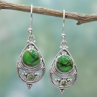 Handcrafted Sterling Silver 'Green Elegance' Peridot Turquoise Earrings (India)