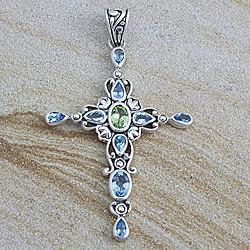 Sterling Silver Blue Topaz and Peridot Cross Pendant (Indonesia)