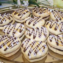 Oma Gisi's Nougat and Truffle-filled Sandwich Cookies (Box of 12)