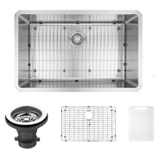 VIGO 32-Inch Undermount Stainless-Steel Kitchen Sink, Grid and Strainer Bundle