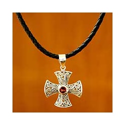 Handmade Men's Silver 'Fire of Faith' Garnet Leather Necklace (Indonesia)
