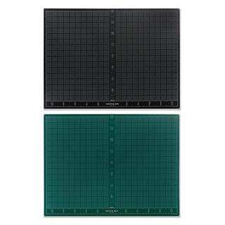 Pacific Arc 18-inch x 24-inch Green/ Black Cutting Mat