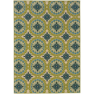 Green and Ivory Outdoor Area Rug (6'7 x 9'6)