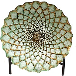 Casa Cortes Hand-painted Gold Weave Artisan Glass Decorative Plate