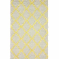Hand-hooked Alexa Moroccan Trellis Yellow Wool Rug (5' x 8')