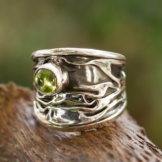 Silver 'Taxco Dawn' Peridot Ring (Mexico)