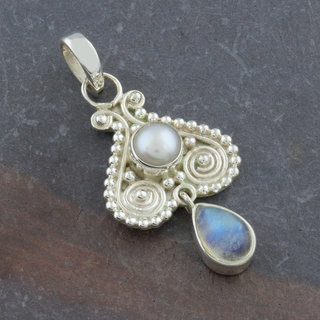 Moonstone, Freshwater Pearl Sterling Silver Pendant (India)