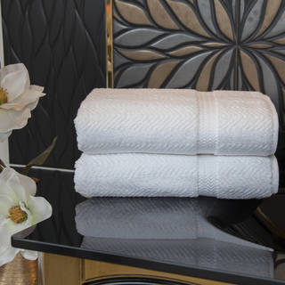 Authentic Plush Hotel and Spa Turkish Cotton White Bath Towels (Set of 2)