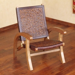 Tornillo Wood and Leather 'Colonial Honey' Folding Chair (Peru)