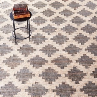 Handmade Flat Weave Moroccan Pattern Brown Rug (8' x 10')