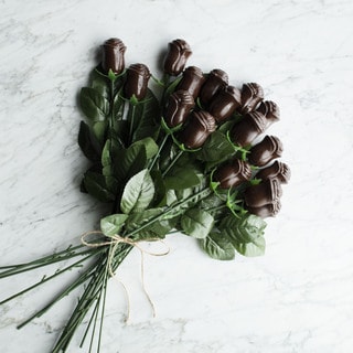 Lang's Chocolates Long Stem Dark Chocolate Roses (Set of 16)