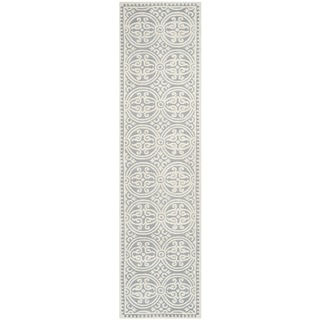 Safavieh Handmade Cambridge Moroccan Silver/ Ivory Rug (2'6 x 22')