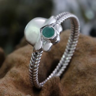 Handmade Sterling Silver 'May Lily of The Valley' Emerald Ring (Indonesia)