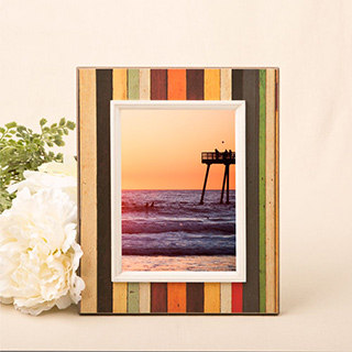 Distressed Wood Look Vertical Striped 5 x 7 Photo Frame