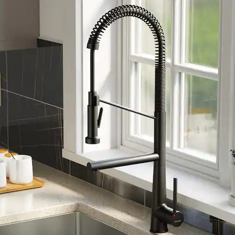 Karran Tumba Single-Handle Pull-Down Sprayer Kitchen Faucet