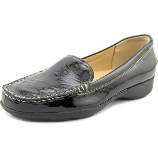 Trotters Zane W Round Toe Patent Leather Loafer