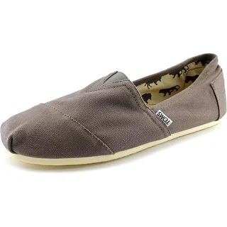 Toms Classics Round Toe Canvas Loafer
