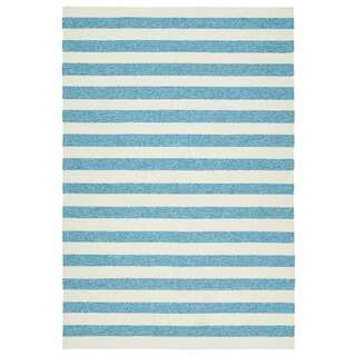 Handmade Indoor/ Outdoor Getaway Blue Stripes Rug (9' x 12')