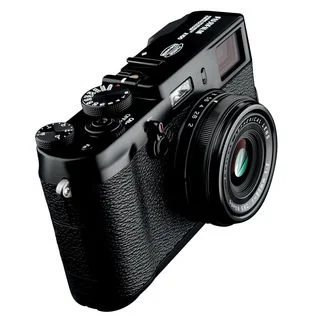 Fujifilm X100 12.3MP Digital Camera with 23mm Fujinon Lens