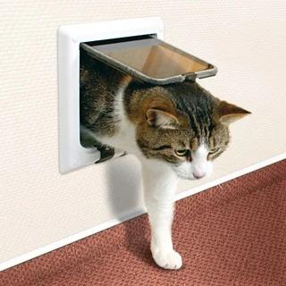 TRIXIE 4-way Cat Door with Tunnel