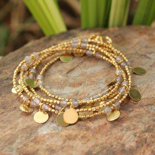 Handcrafted Gold Overlay 'Moonlit Suns' Agate Bracelet (Thailand)