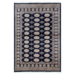 Herat Oriental Pakistani Hand-knotted Tribal Bokhara Wool Rug (4'1 x 6')