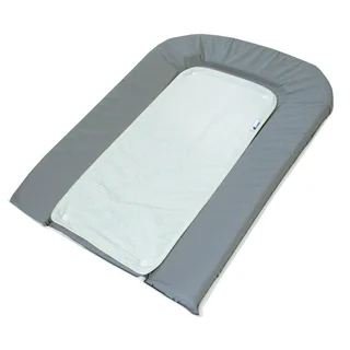 Candide Portable Grey Changing Pad with Two Bath Towels