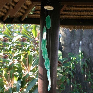 Handcrafted Agate Brass 'Forest Mysteries' Wind Chimes (Brazil)