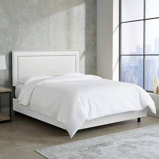 Skyline Furniture Nail Button Border Bed in Premier White