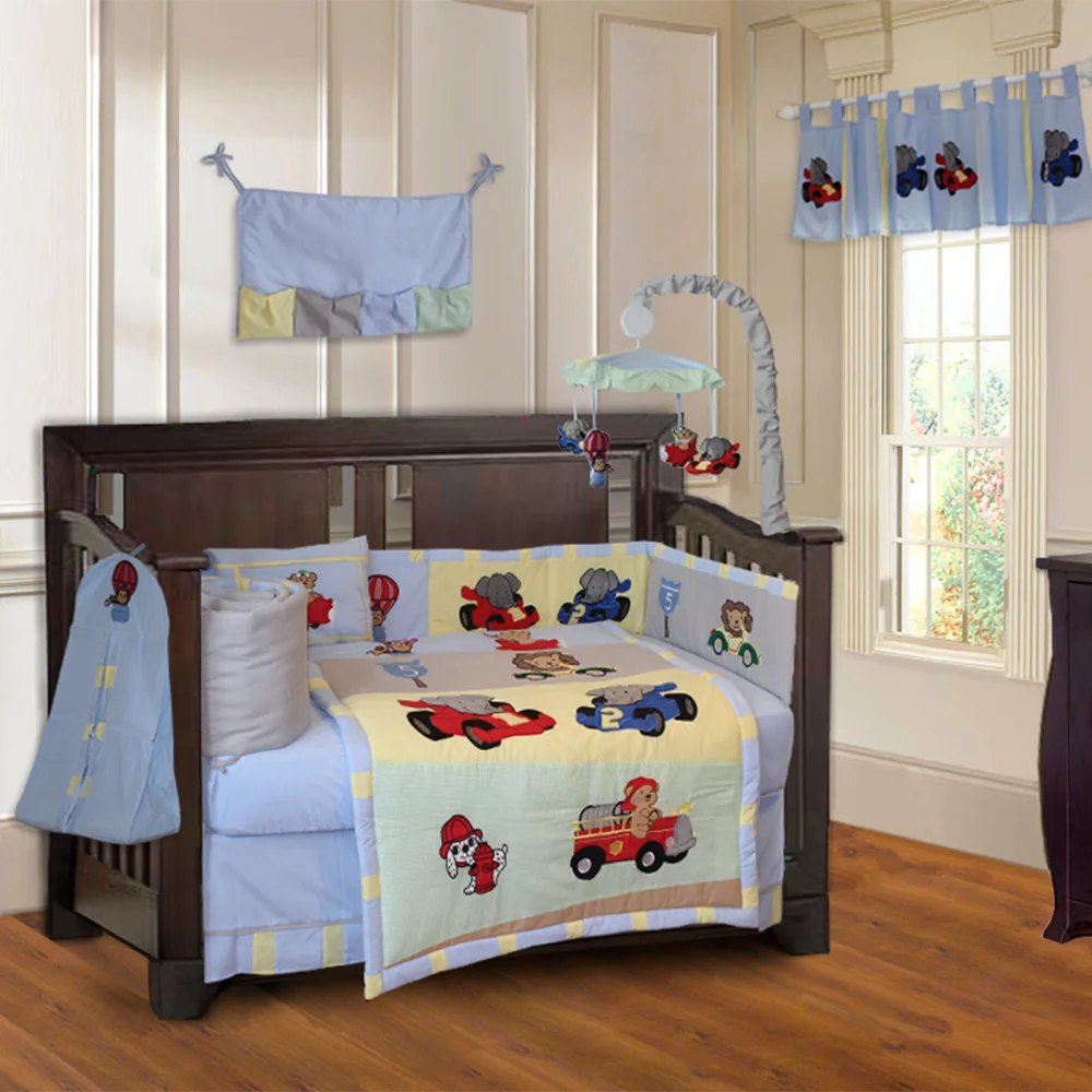 BabyFad Animal Zoom 10-piece Boys' Baby Crib Bedding Set with Musical Mobile
