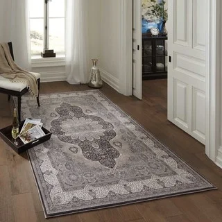 Machine Made Antiquity Dynamic Medallion Rayon from Bamboo Rug (5'3 x 7'7)