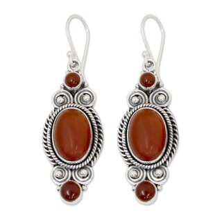 Handcrafted Sterling Silver 'Johari Sunset' Onyx Earrings (India)