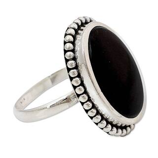 Handcrafted Sterling Silver 'Mysterious Moon' Onyx Ring (India)